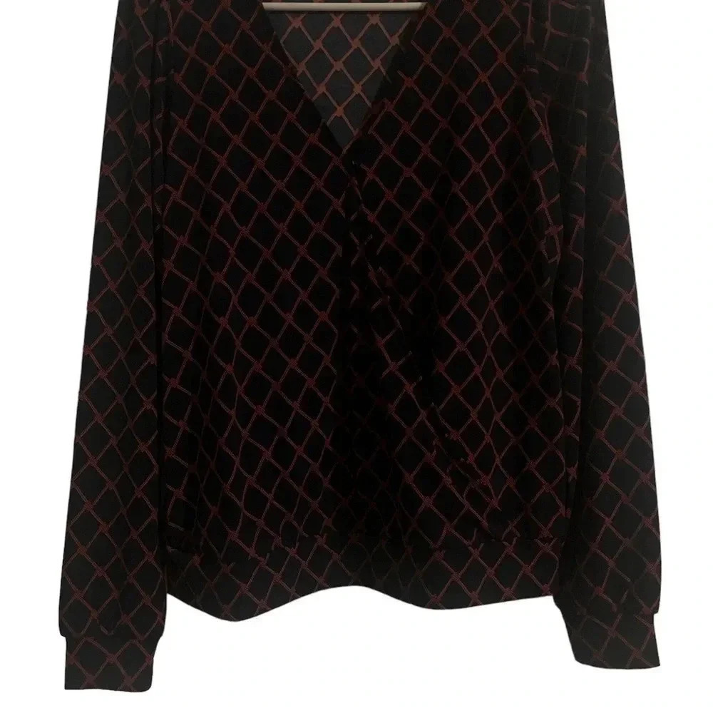 Banana Republic V-Neck Blouse - Size Small - Picture 2 of 4
